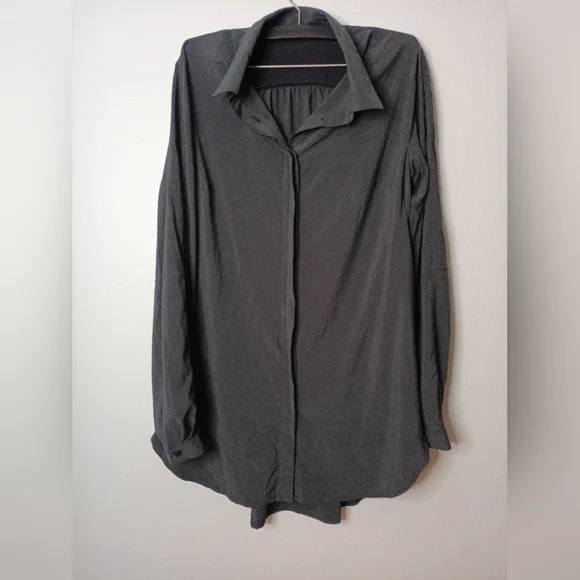 Lululemon On the Move Gray Button Down Long Sleeve Blouse - Picture 11 of 12